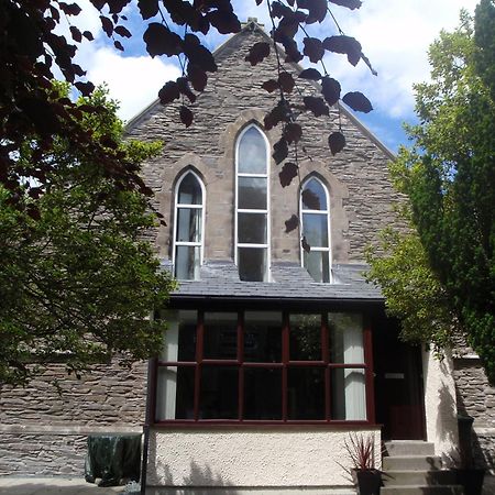 Holy Waters Villa Стейвли Екстериор снимка