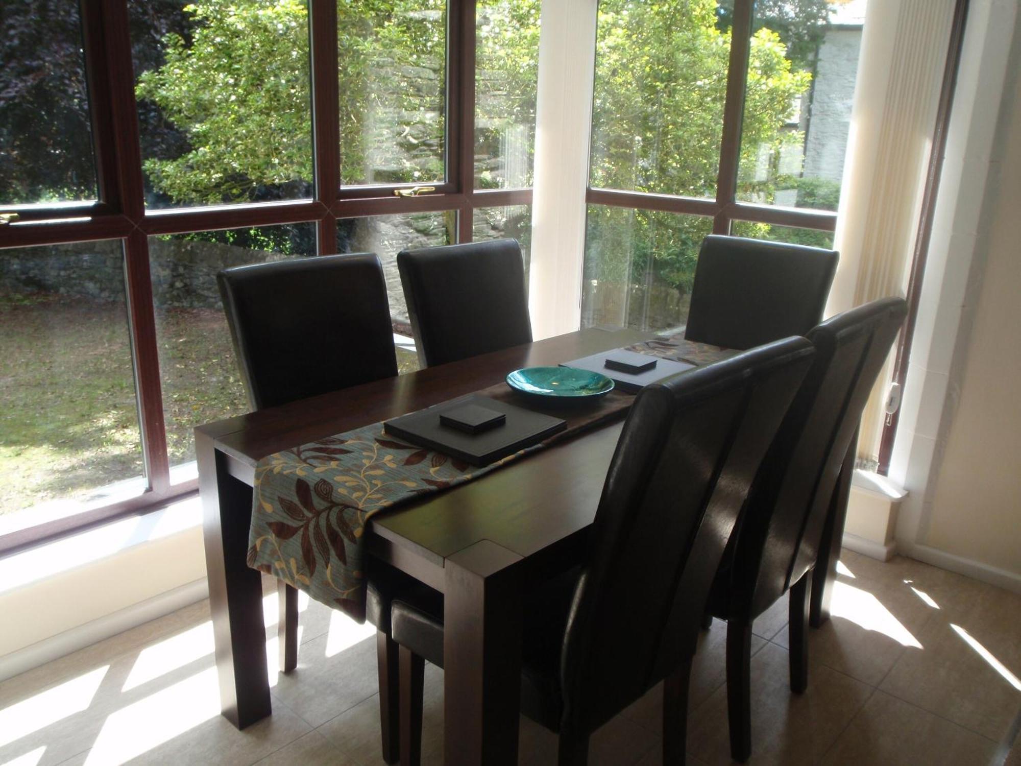 Holy Waters Villa Стейвли Екстериор снимка